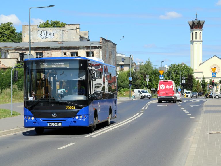 Z J Zefos Awia Autobusem Do Stacji Pkp Jeziorki Oficjalna Strona