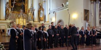 Chór Zalesiańskiego Towarzystwa Śpiewaczego na konkursie w Ejszyszkach na Litwie
