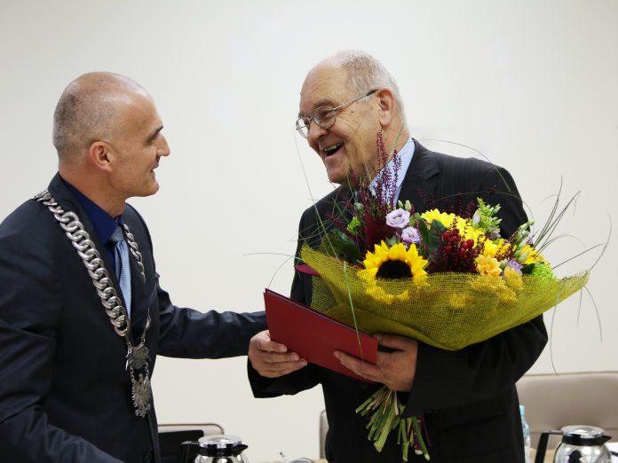 Podziękowania dla kierownika Klubu Kultury w Zalesiu Górnym Andrzej Szczygielski przechodzi na emeryturę