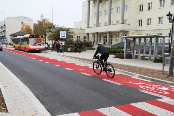 Drogi rowerowe połączą trzy gminy ścieżka rowerowa foto Anna Grzejszczyk