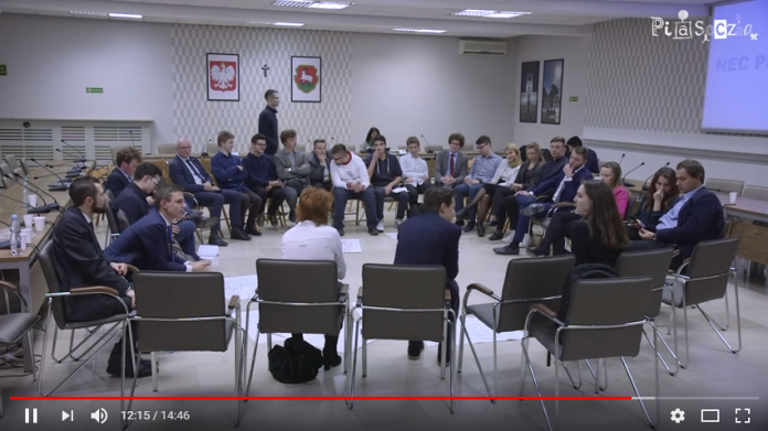 Przyszłość Młodzieżowych Rad – relacja z debaty w Piasecznie Przyszłość Młodzieżowych Rad - debata w Piasecznie