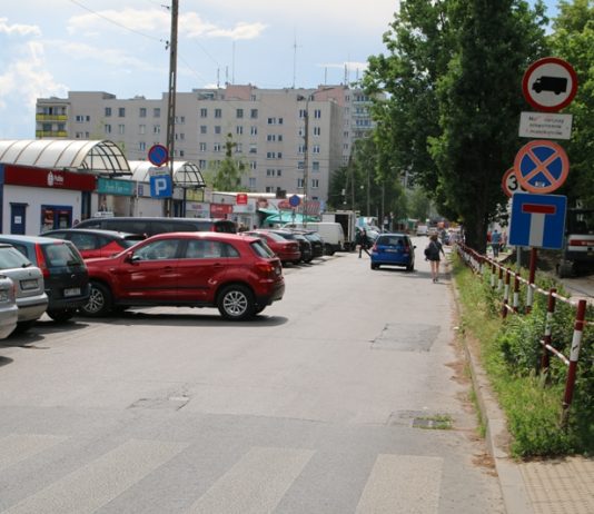 Ulica Szkolna przed remontem. Foto: Łukasz Wyleziński