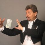Pociąg do Krainy Czarów, czyli “jak on to zrobił?”