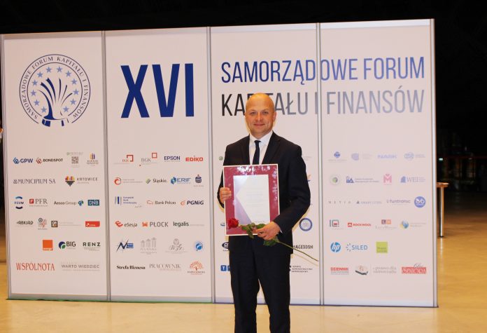 Wyróżnienie “Sukces kadencji” dla Piaseczna foto. UMiG Piaseczno