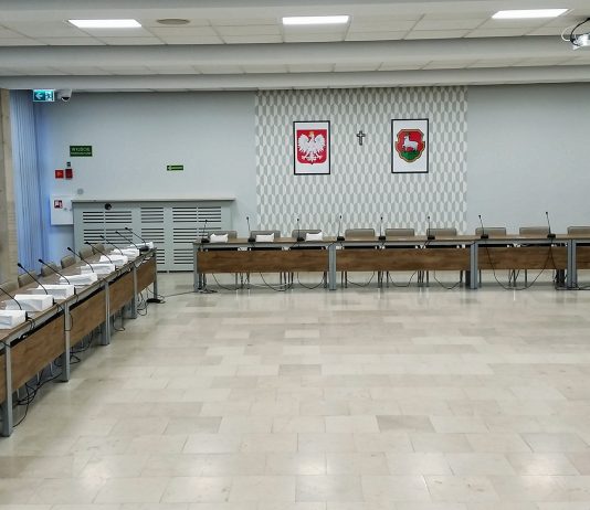 Sala konferencyjna Urzędu Miasta i Gminy Piaseczno