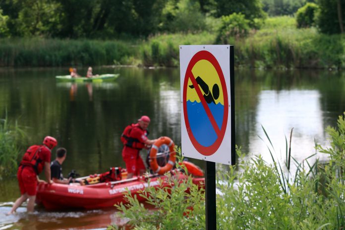 Bezpieczeństwo nad wodą Bezpieczeństwo nad wodą