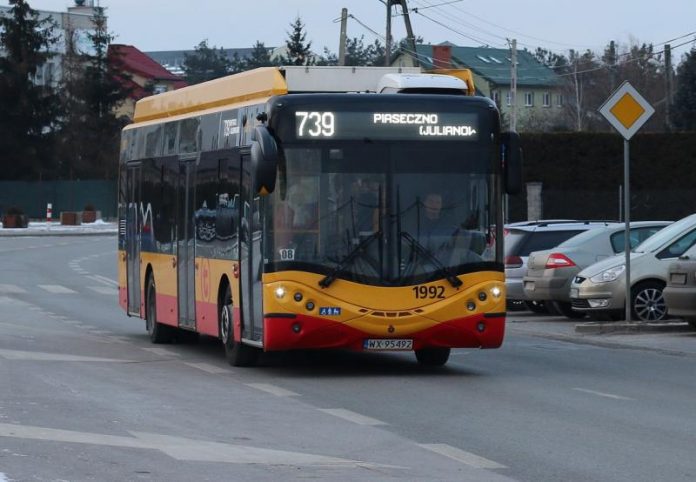 Powrót 739 i L39 na stałe trasy w ul. Julianowskiej autobus 739