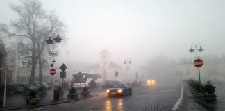 Mgła ulica Kościuszki - Ratusz w Piasecznie