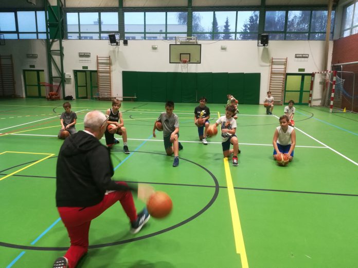 trening koszykówki