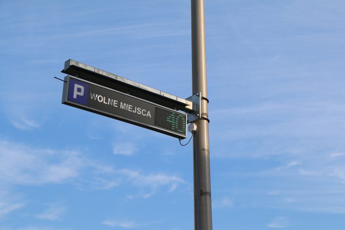 Testy na parkingu