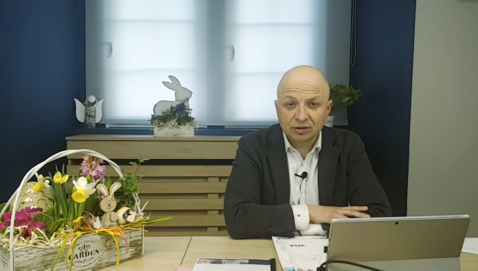 Zrzut ekranu z transmisji online Facebook Live z burmistrzem Piaseczna