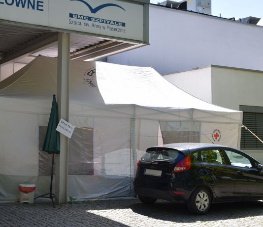 Punkt pobrań Drive Thru w Szpitalu św. Anny w Piasecznie, foto: Starostwo Powiatowe w Piasecznie