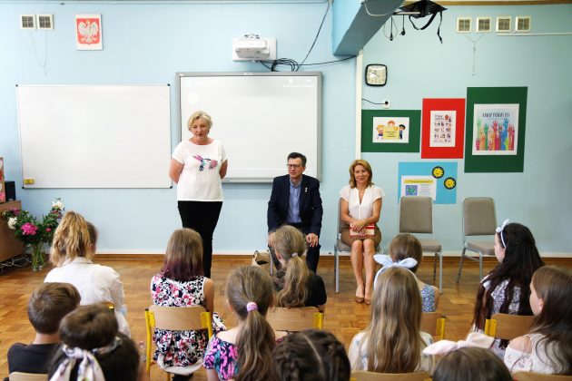 Kanclerz Międzynarodowej Kapituły Orderu Uśmiechu odwiedził dzieci w Piasecznie