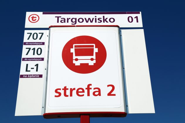 Przystanek Targowisko 01 pętla autobusowa przy targowisku w Piasecznie, przystanek autobusowy