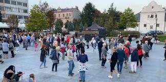 Ilustracja. Potańcówka na skwerze Kisiela w Piasecznie