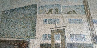 mozaika przedstawiająca robotników na budowie