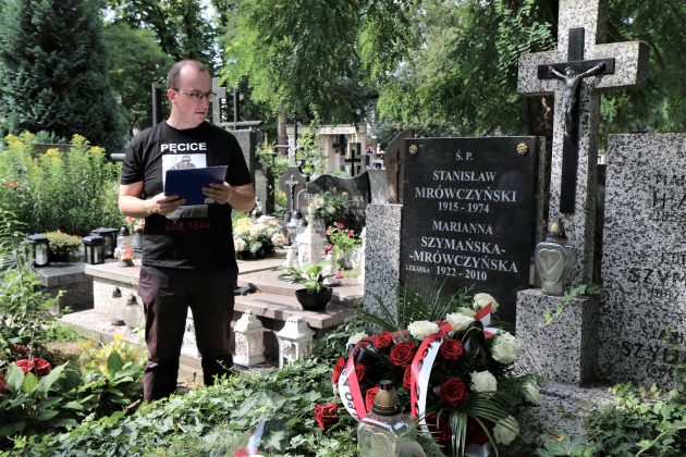 groby powstańców w Piasecznie
