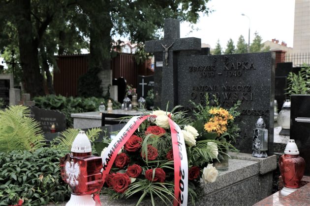 groby powstańców w Piasecznie