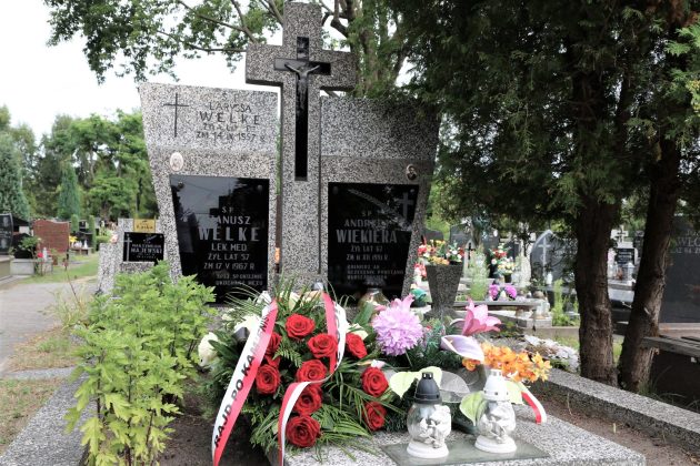 Groby powstańców w Piasecznie