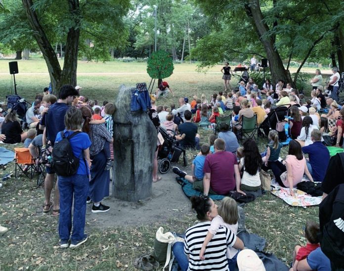 Bajkowe Piaseczno w parku miejskim 2023