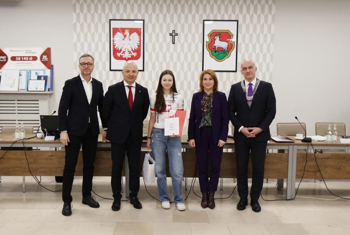 zdjęcie grupowe z mistrzynią