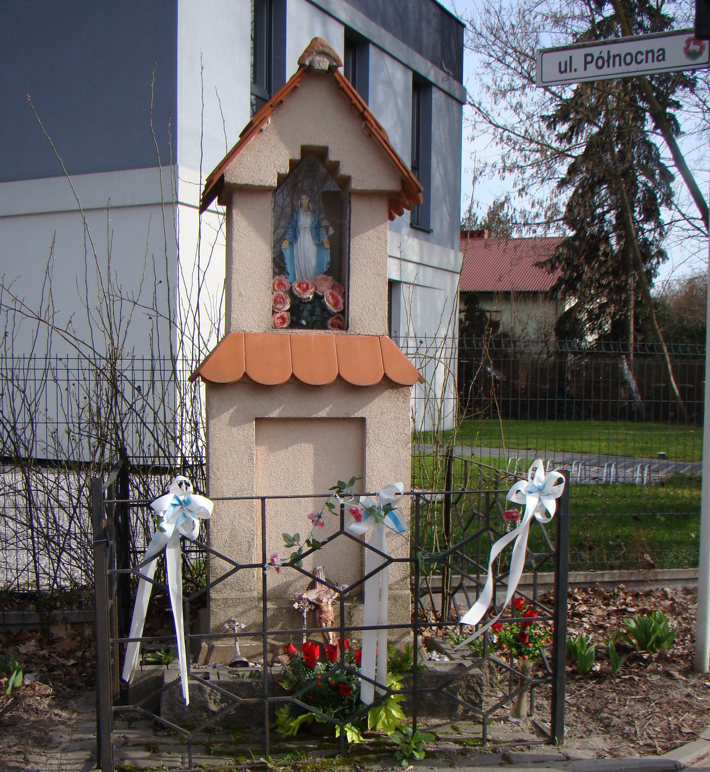Kapliczka-pamiątka po Marii Nałęcz-Moszczeńskiej