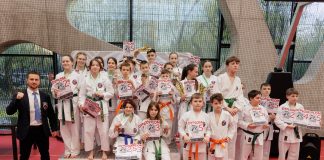Sukcesy karateków z Piaseczyńskiego Klubu Okinawa Shorin Ryu podczas Mistrzostw Polski 2024