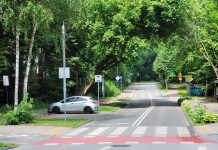 aleja Kalin w Piasecznie, skrzyżowanie z aleją Kasztanów, Cisową i Jaworową
