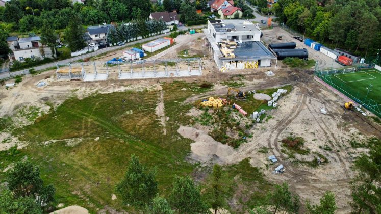 budowa boisko z zapleczem w Żabieńcu