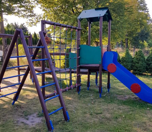 plac zabaw w Pęcherach