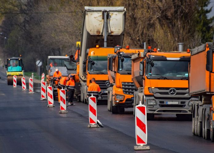 Przebudowa drogi powiatowej, foto piaseczno.pl