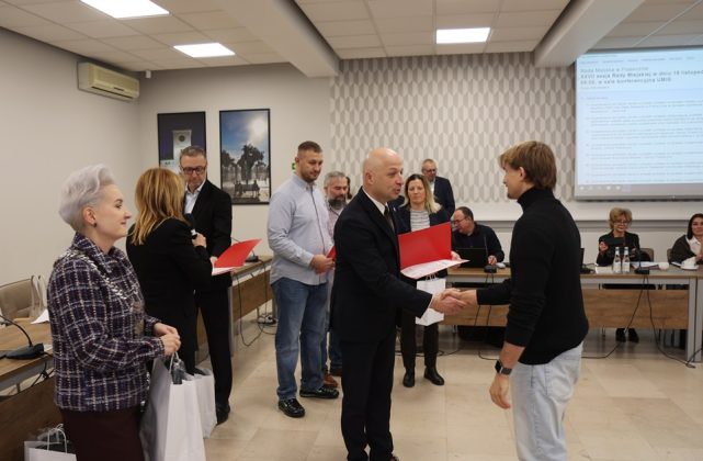 zawodnicy i trenerzy judo Ikizama na sesji RM w Piasecznie