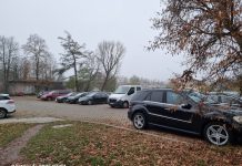 Większa rotacja miejsc postojowych przy szkole i dworcu parking