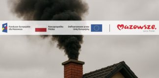 dach z dymem z komina