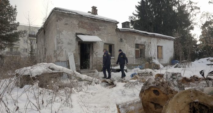 Widzisz bezdomnego? Nie bądź obojętny na bezdomność, zgłoś i pomóż przetrwać zimę!