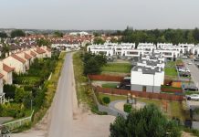 droga i budynki z drona