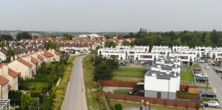 droga i budynki z drona