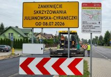 Całkowite zamknięcie skrzyżowania ulic Julianowskiej i Cyraneczki w Józefosławiu Zamknięcie skrzyżowania ulic Julianowskiej i Cyraneczki w Józefosławiu