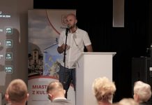 Czy zabraknie nam wody? Dr Szklarek na debacie o wodzie w Piasecznie: Zmiana klimatu to rekin, a problemy z wodą to jego zęby Czy zabraknie nam wody? Dr Szklarek na debacie o wodzie w Piasecznie: Zmiana klimatu to rekin, a problemy z wodą to jego zęby