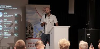 Czy zabraknie nam wody? Dr Szklarek na debacie o wodzie w Piasecznie: Zmiana klimatu to rekin, a problemy z wodą to jego zęby